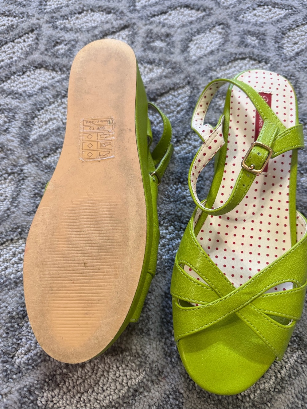 BAIT Women's Lime Green Wedge Sandals - Picture 2 of 2